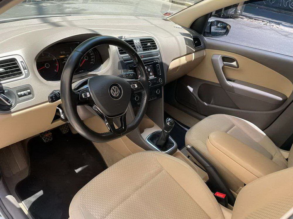 Volkswagen Polo 2017 Confortline 1,6 2
