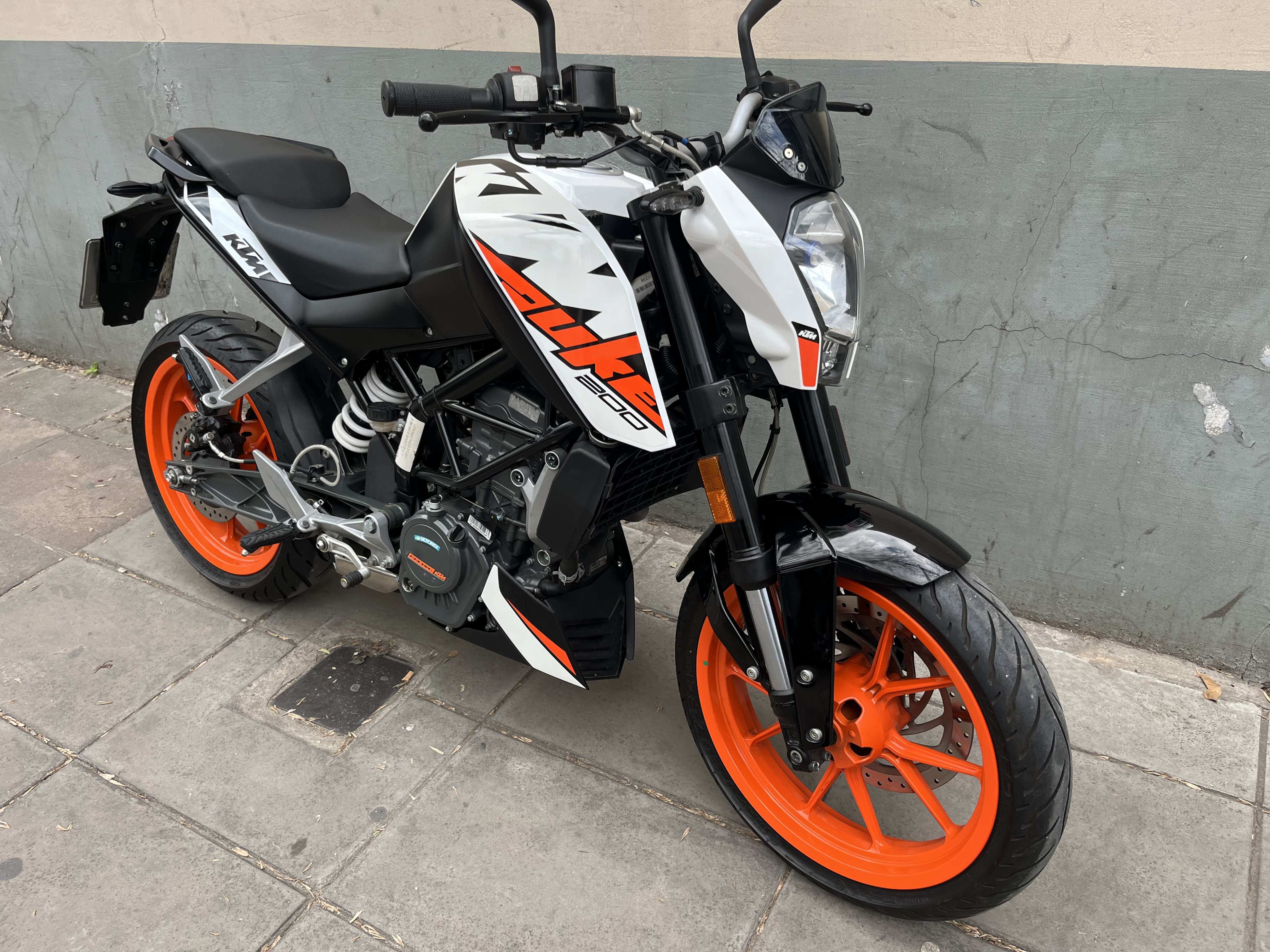 Duke 200